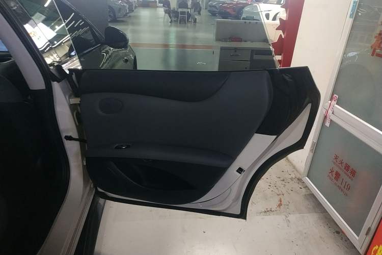 Used IM L6 2024 Max Standard Edition Right Rear Door Interior