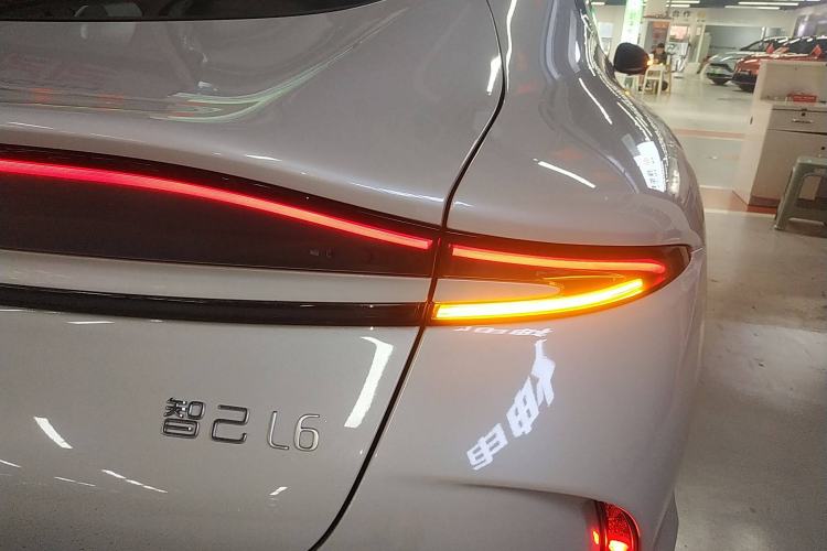 Used IM L6 2024 Max Standard Edition Right Rear Taillight