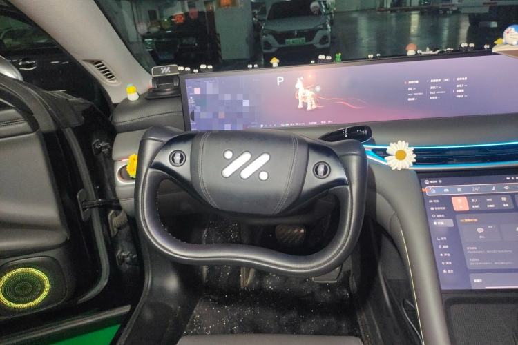 Used IM L6 2024 Max Enhanced Performance Edition Steering Wheel