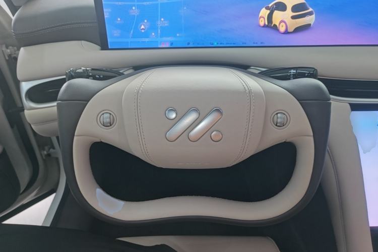 Used IM L6 2024 Max Long-Range Version Steering Wheel