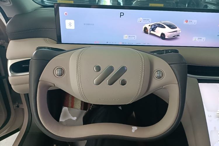 Used IM L6 2024 Max Standard Edition Steering Wheel