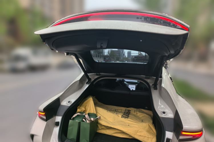 Used IM L6 2024 Max Standard Edition Trunk