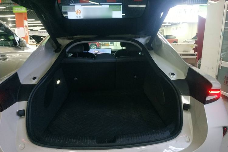 Used IM L6 2024 Max Standard Edition Trunk