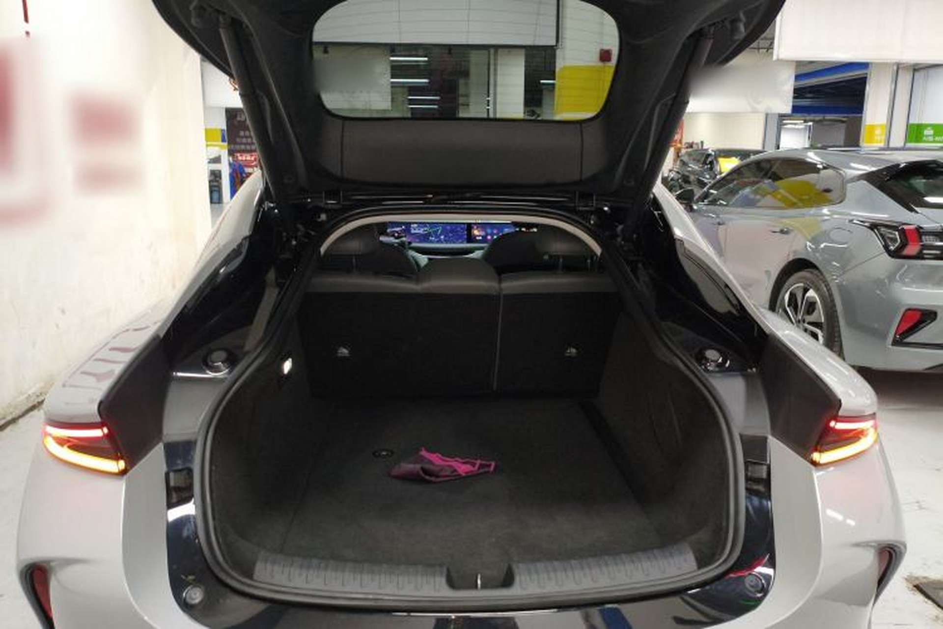 Used IM L6 2024 Max Enhanced Performance Edition Trunk