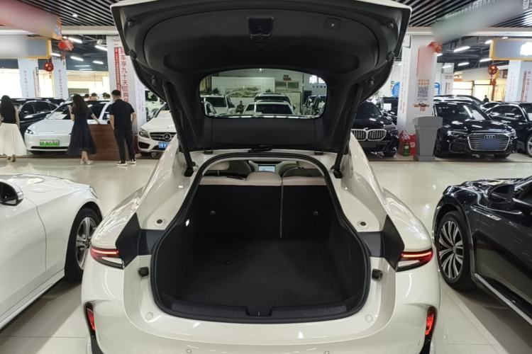 Used IM L6 2024 Max Standard Edition Trunk