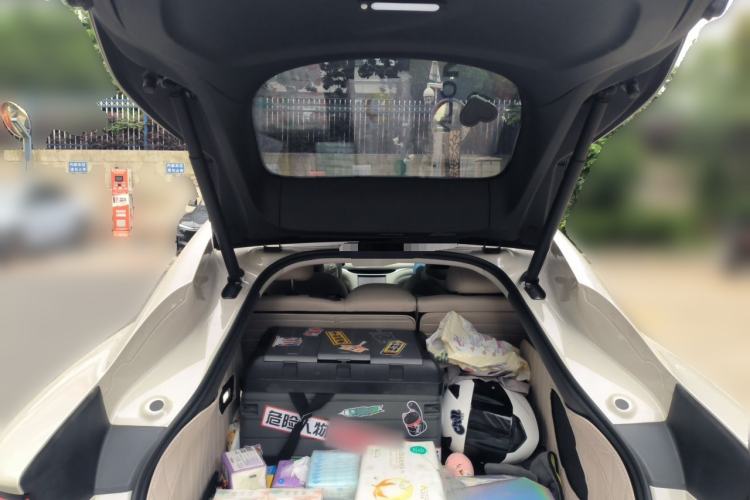 Used IM L6 2024 Max Standard Edition Trunk