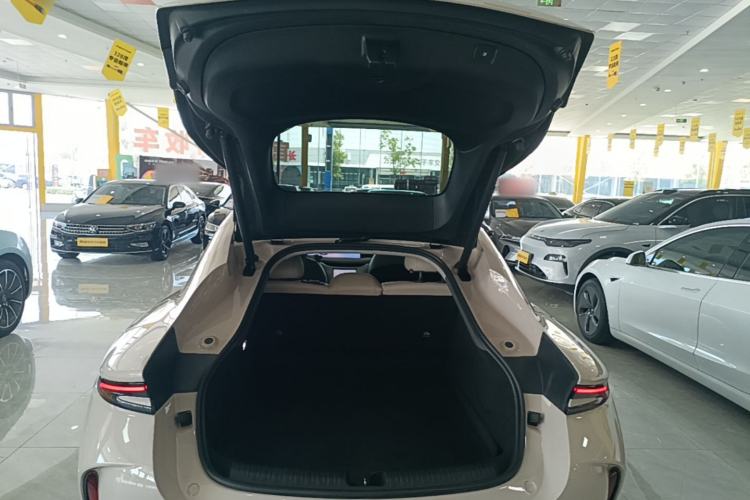 Used IM L6 2024 Max Standard Edition Trunk