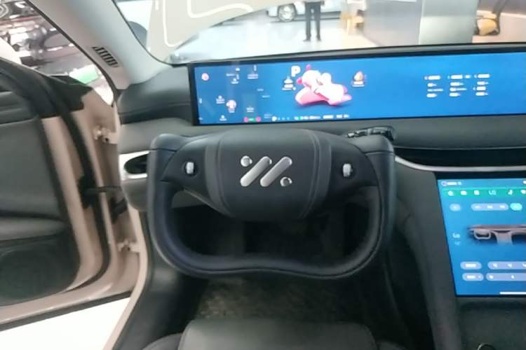 Used IM L6 2024 Max Standard Edition Steering Wheel
