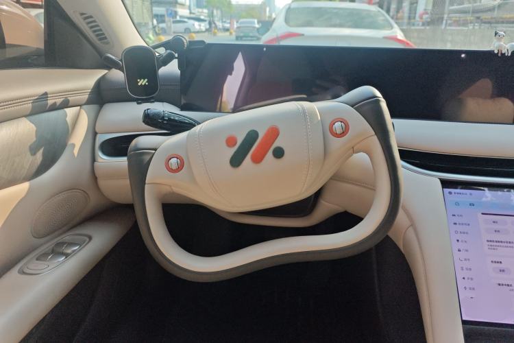 Used IM L6 2024 Max Standard Edition Steering Wheel