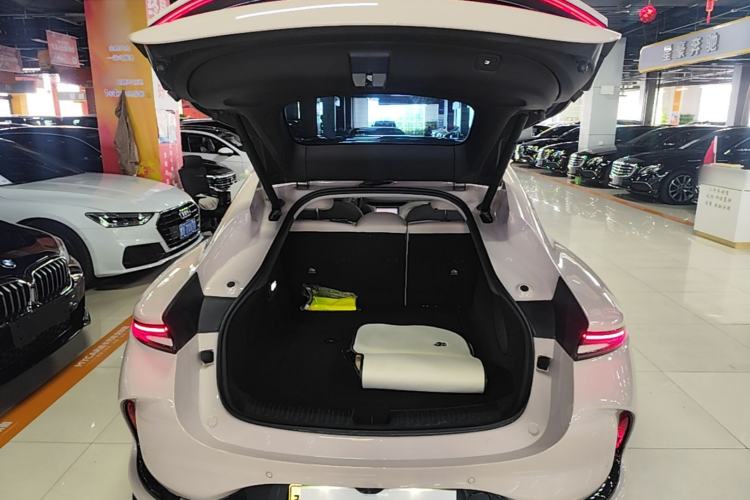 Used IM L6 2024 Max Standard Edition Trunk