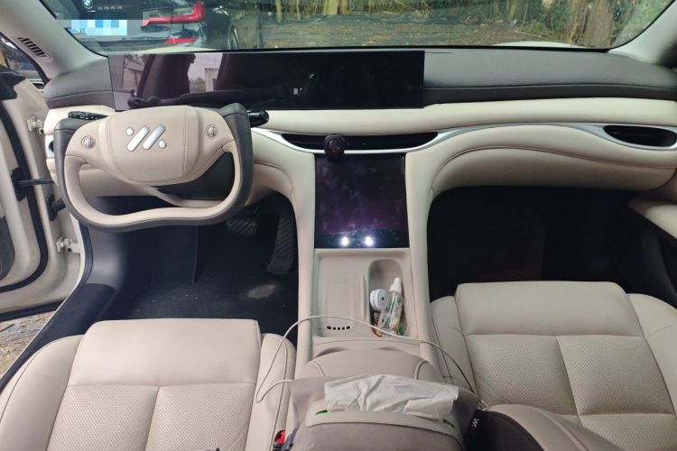 Used IM L6 2024 Max Standard Edition Center Console