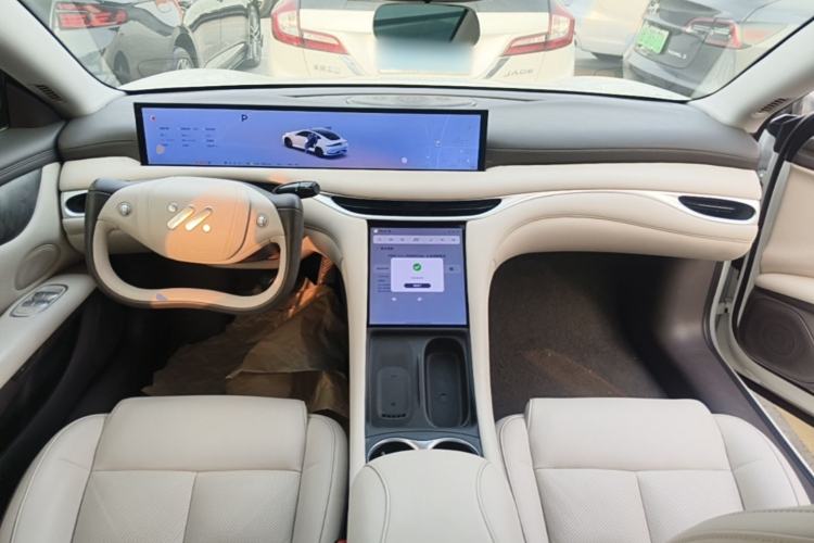 Used IM L6 2024 Max Standard Edition Center Console