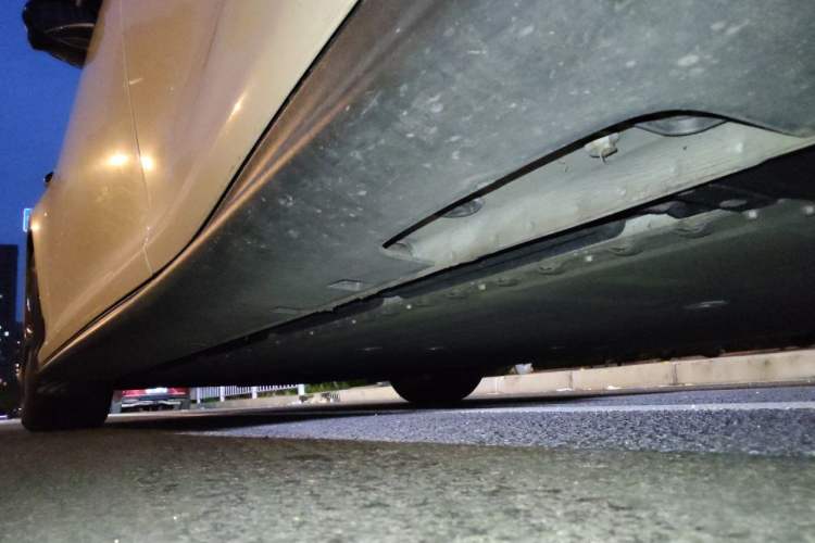 Used IM L6 2024 Max Standard Edition Chassis Rear Left