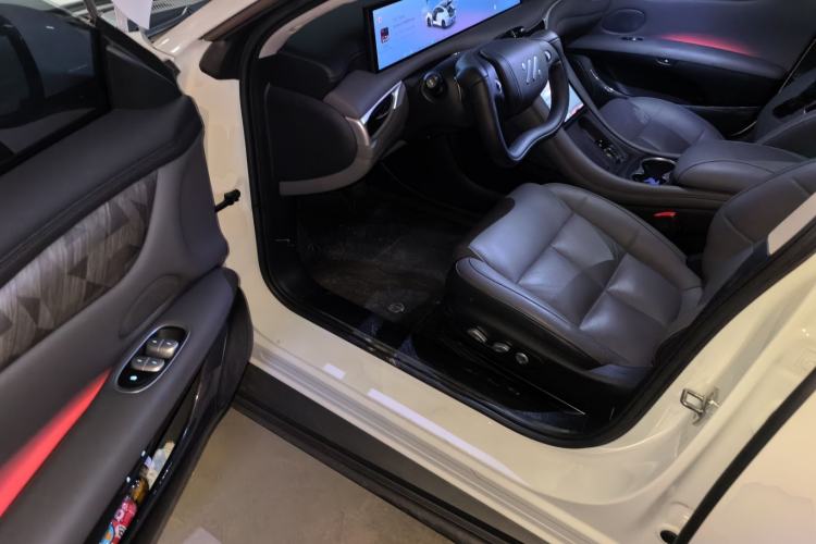 Used IM L6 2024 Max Standard Edition Driver Seat