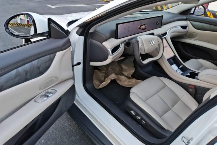 Used IM L6 2024 Max Standard Edition Driver Seat