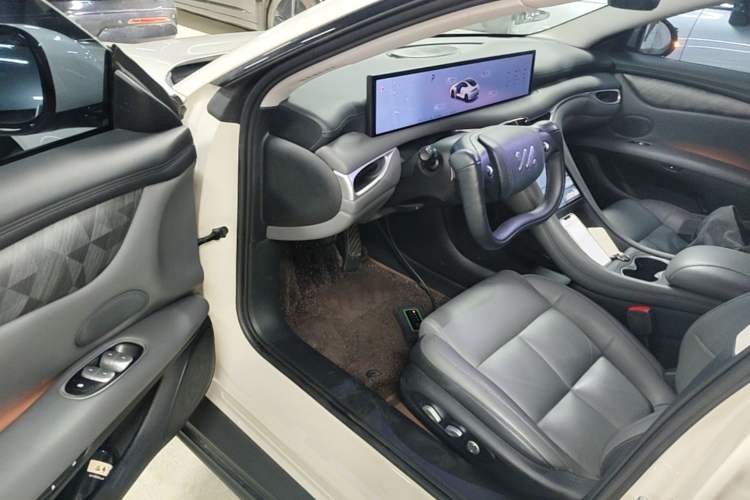 Used IM L6 2024 Max Standard Edition Driver Seat