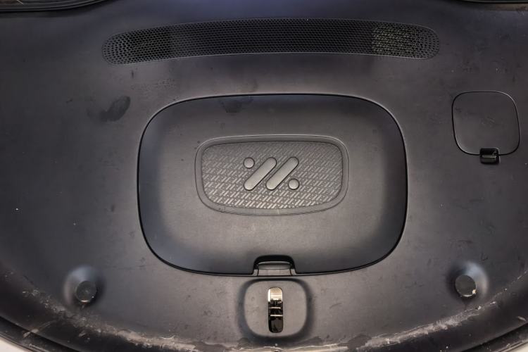 Used IM L6 2024 Max Standard Edition Engine Bay