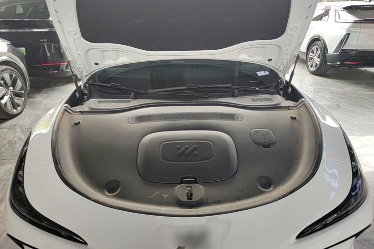 Used IM L6 2024 Max Standard Edition Engine Bay