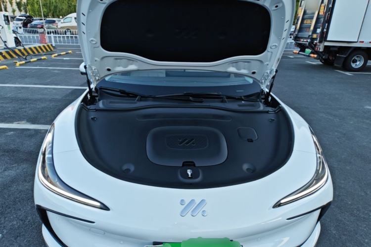 Used IM L6 2024 Max Standard Edition Engine Bay