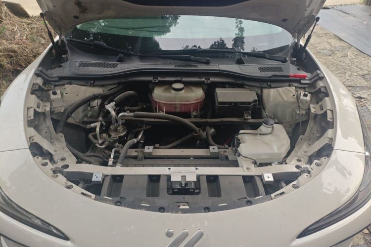 Used IM L6 2024 Max Standard Edition Engine Bay