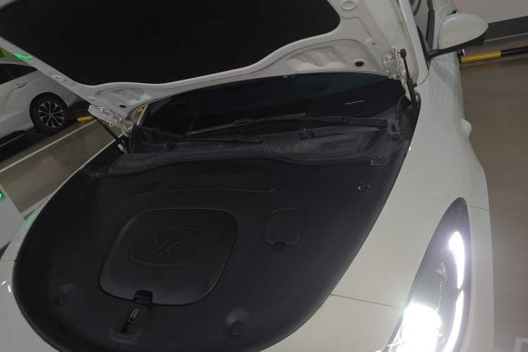 Used IM L6 2024 Max Standard Edition Engine Bay Left