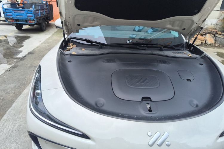 Used IM L6 2024 Max Standard Edition Engine Bay Right