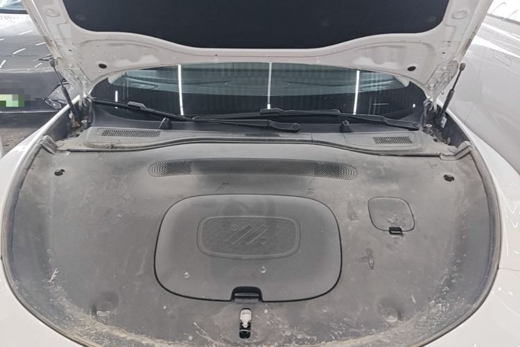 Used IM L6 2024 Max Standard Edition Engine Bay