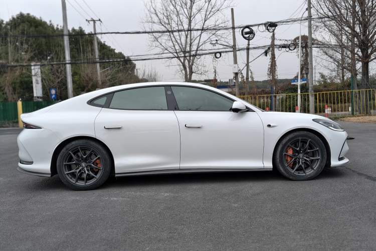 Used IM L6 2024 Max Standard Edition Exterior 3