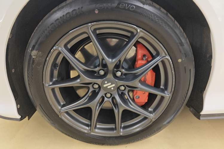 Used IM L6 2024 Max Standard Edition Exterior 4