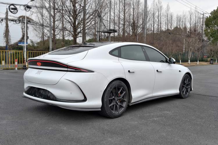 Used IM L6 2024 Max Standard Edition Exterior 4