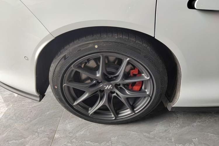 Used IM L6 2024 Max Standard Edition Exterior 5