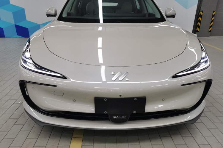 Used IM L6 2024 Max Standard Edition Front