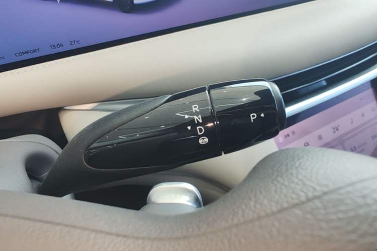 Used IM L6 2024 Max Standard Edition Gear Lever