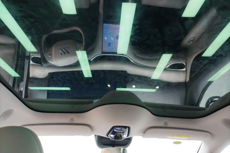 Used IM L6 2024 Max Standard Edition Headliner