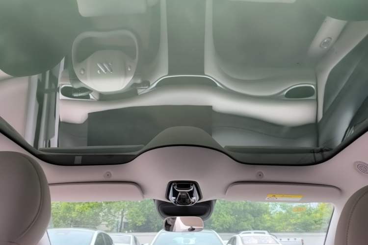 Used IM L6 2024 Max Standard Edition Headliner