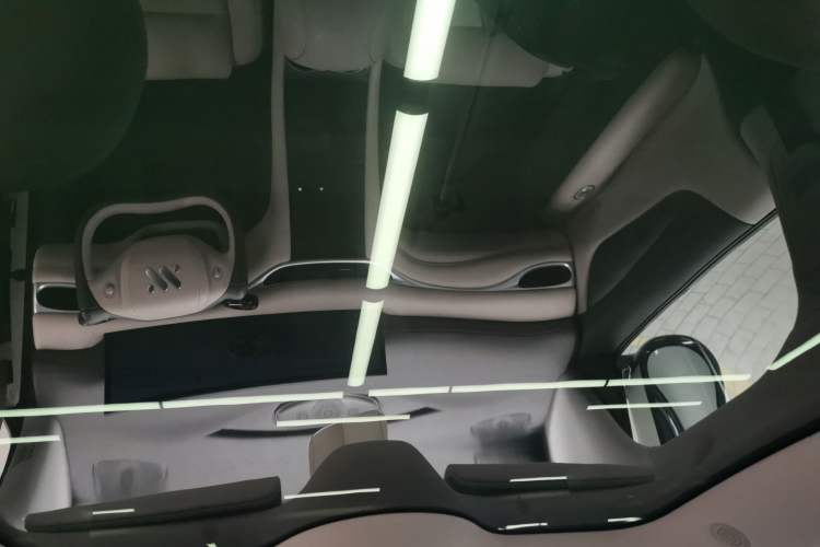 Used IM L6 2024 Max Standard Edition Headliner