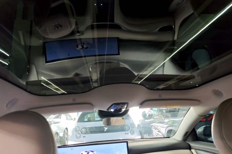 Used IM L6 2024 Max Standard Edition Headliner