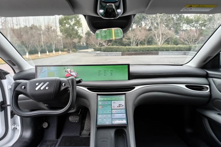 Used IM L6 2024 Max Standard Edition Interior 4