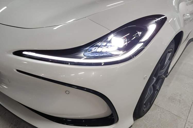 Used IM L6 2024 Max Standard Edition Left Front Headlight