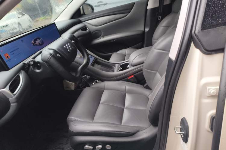 Used IM L6 2024 Max Standard Edition Left Front Seat