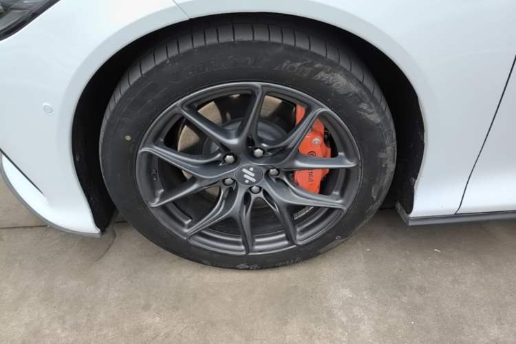 Used IM L6 2024 Max Standard Edition Left Front Wheel Hub