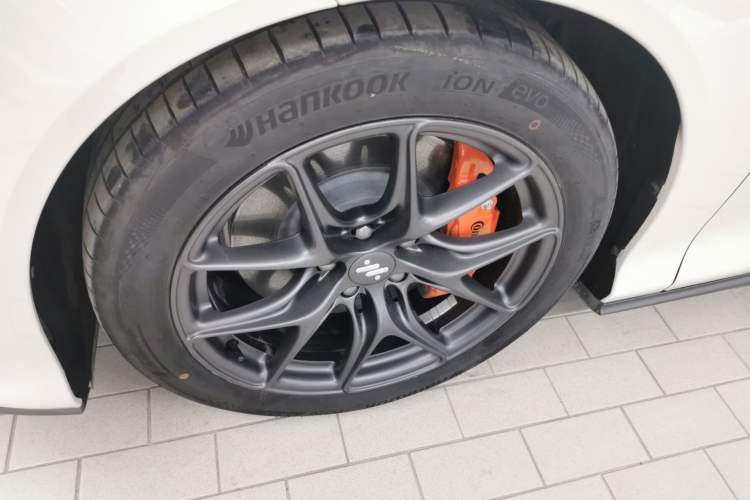 Used IM L6 2024 Max Standard Edition Left Front Wheel Hub