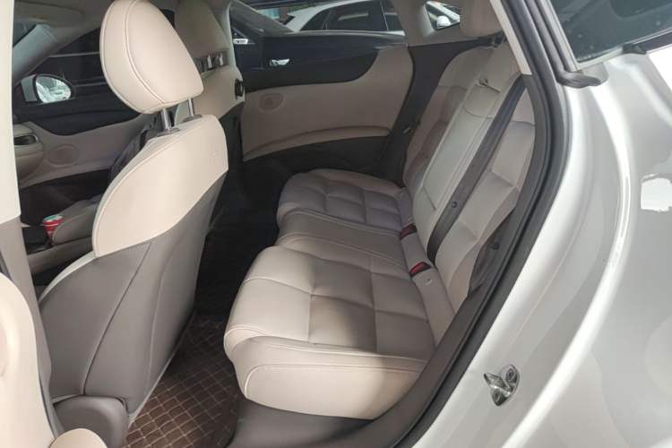 Used IM L6 2024 Max Standard Edition Left Rear Seat