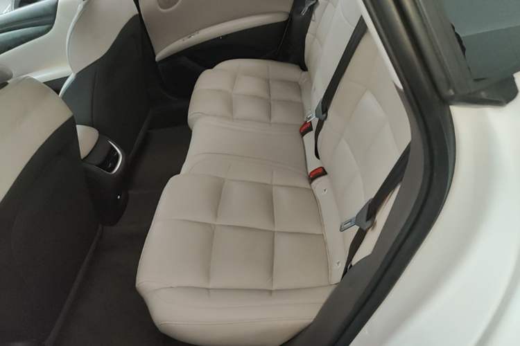 Used IM L6 2024 Max Standard Edition Left Rear Seat