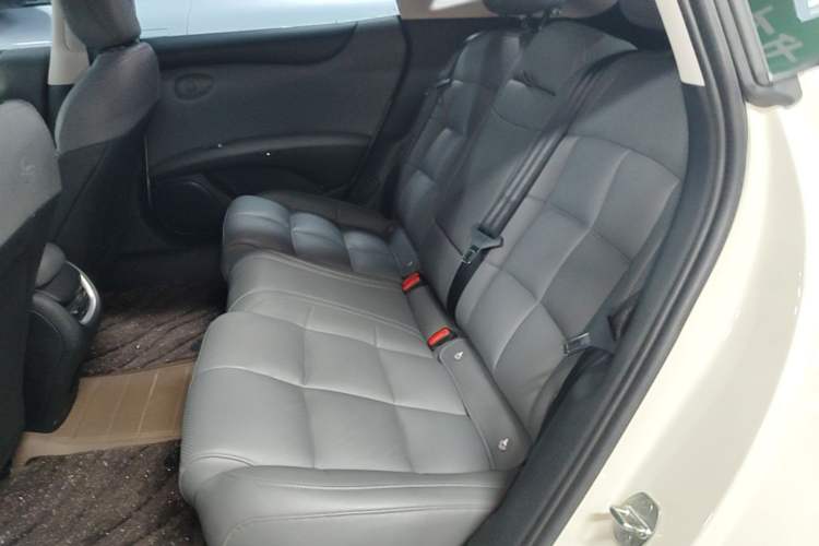 Used IM L6 2024 Max Standard Edition Left Rear Seat