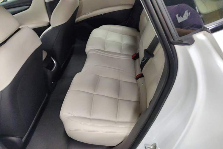 Used IM L6 2024 Max Standard Edition Left Rear Seat