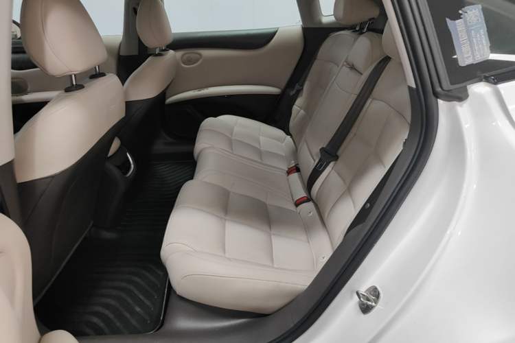 Used IM L6 2024 Max Standard Edition Left Rear Seat