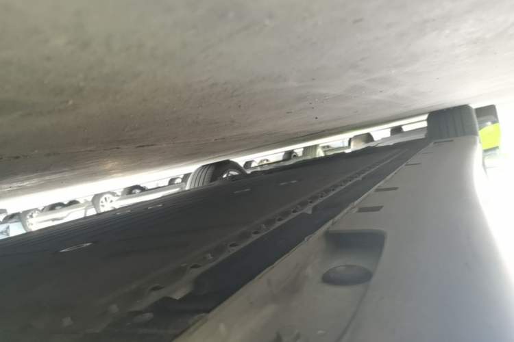 Used IM L6 2024 Max Standard Edition Left Side Sill