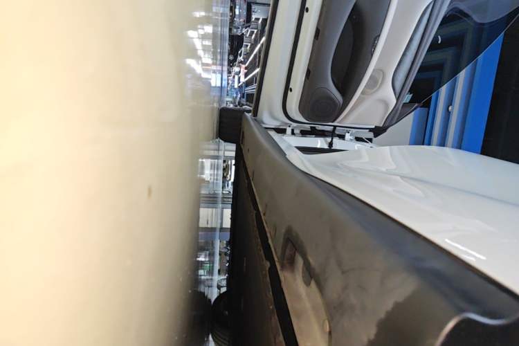 Used IM L6 2024 Max Standard Edition Left Side Sill