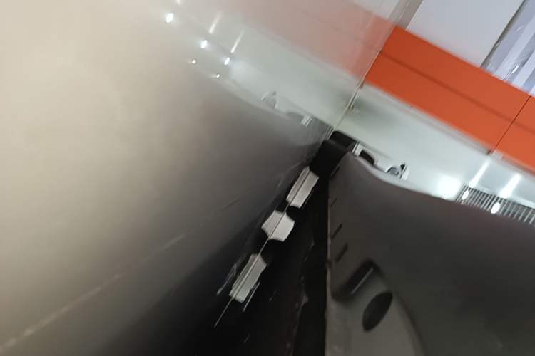 Used IM L6 2024 Max Standard Edition Left Side Sill